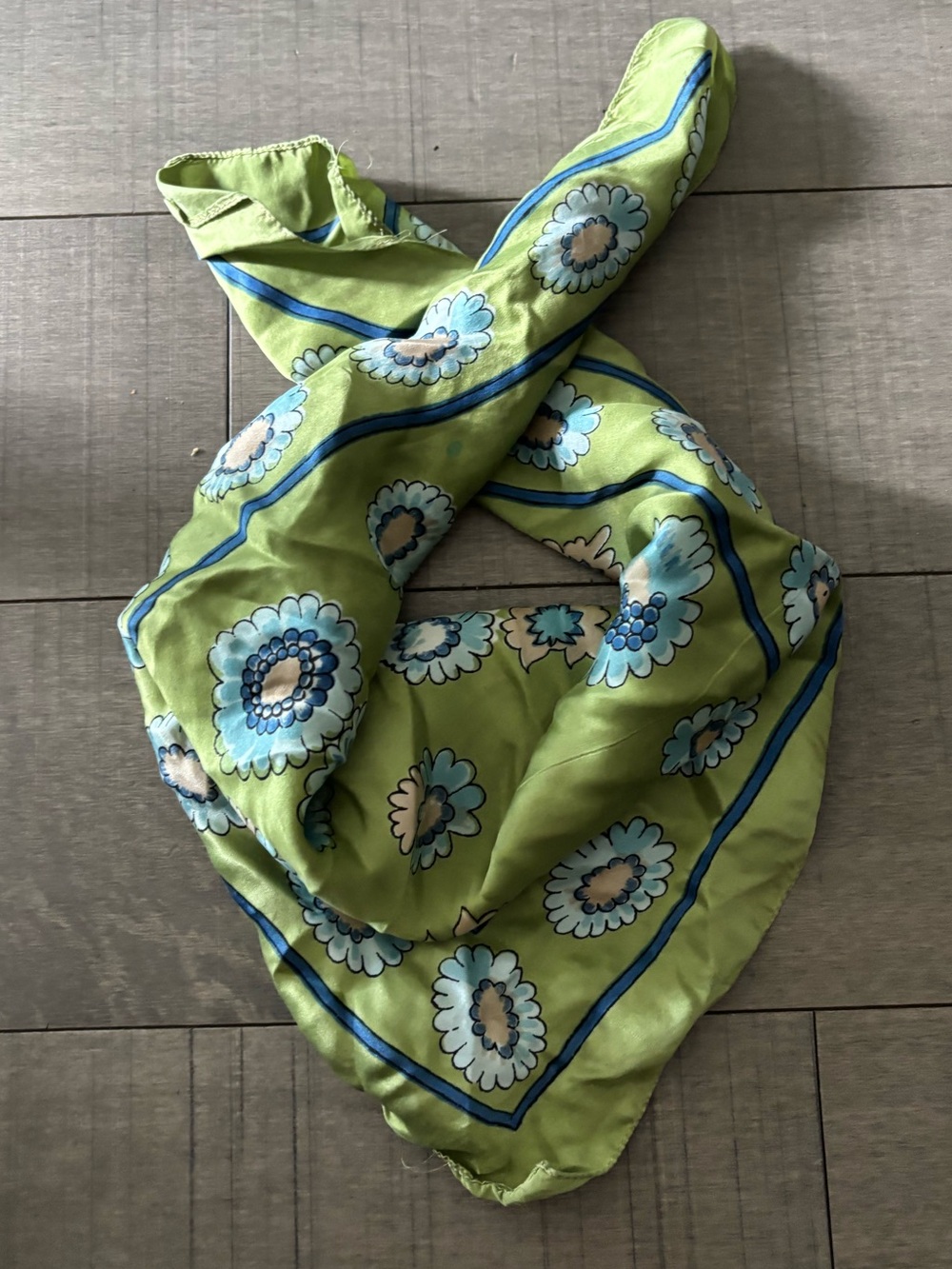 ♥️2 for $20♥️- Bijou Brigette Vintage Silk Green & Blue Floral Scarf